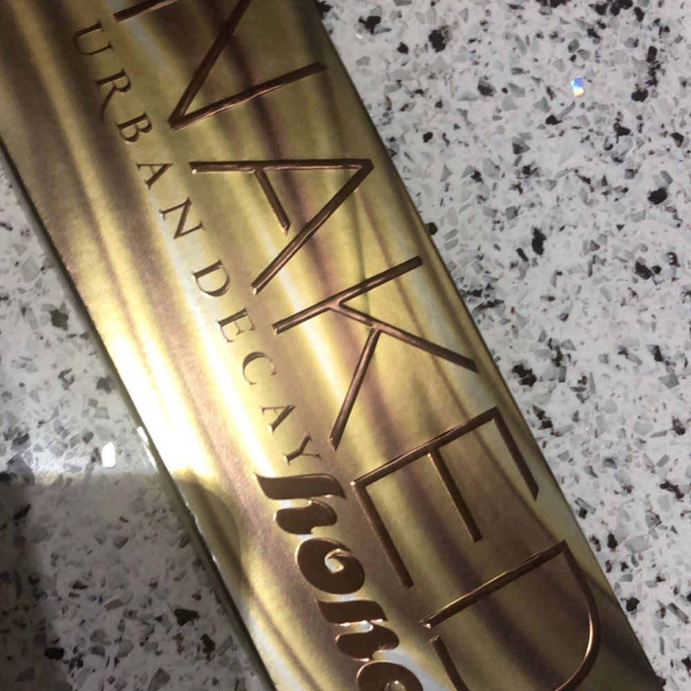 Brand new eyeshadow palette